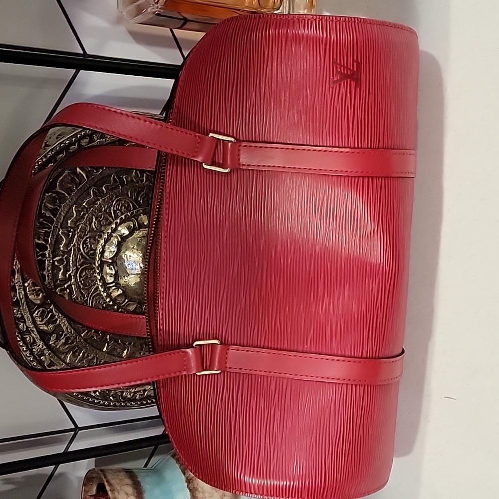 LOUIS VUITTON SOUFFLOT in RED EPI leather ghw